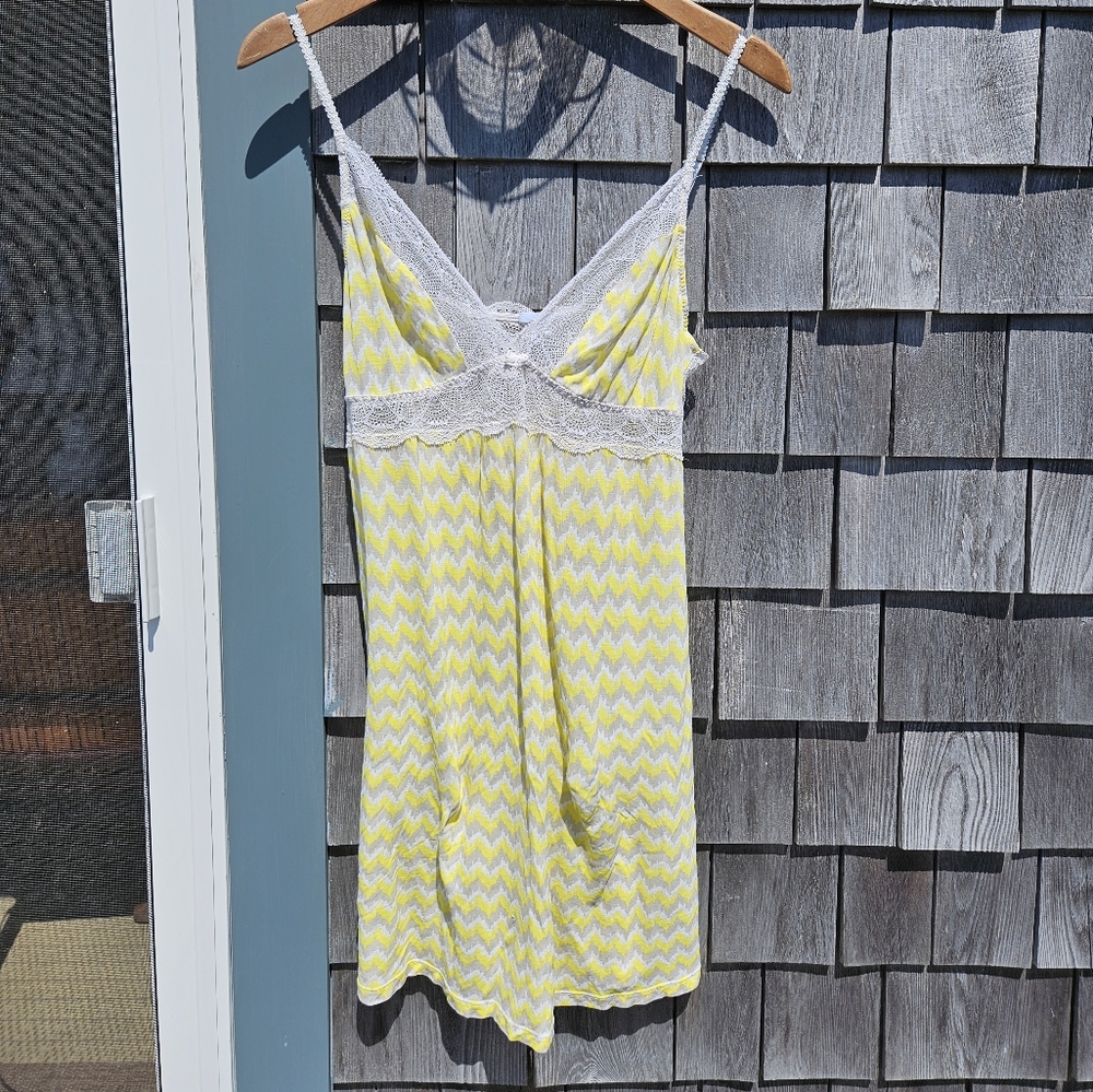 Eberjey Yellow Gray chevron nightgown- size medium